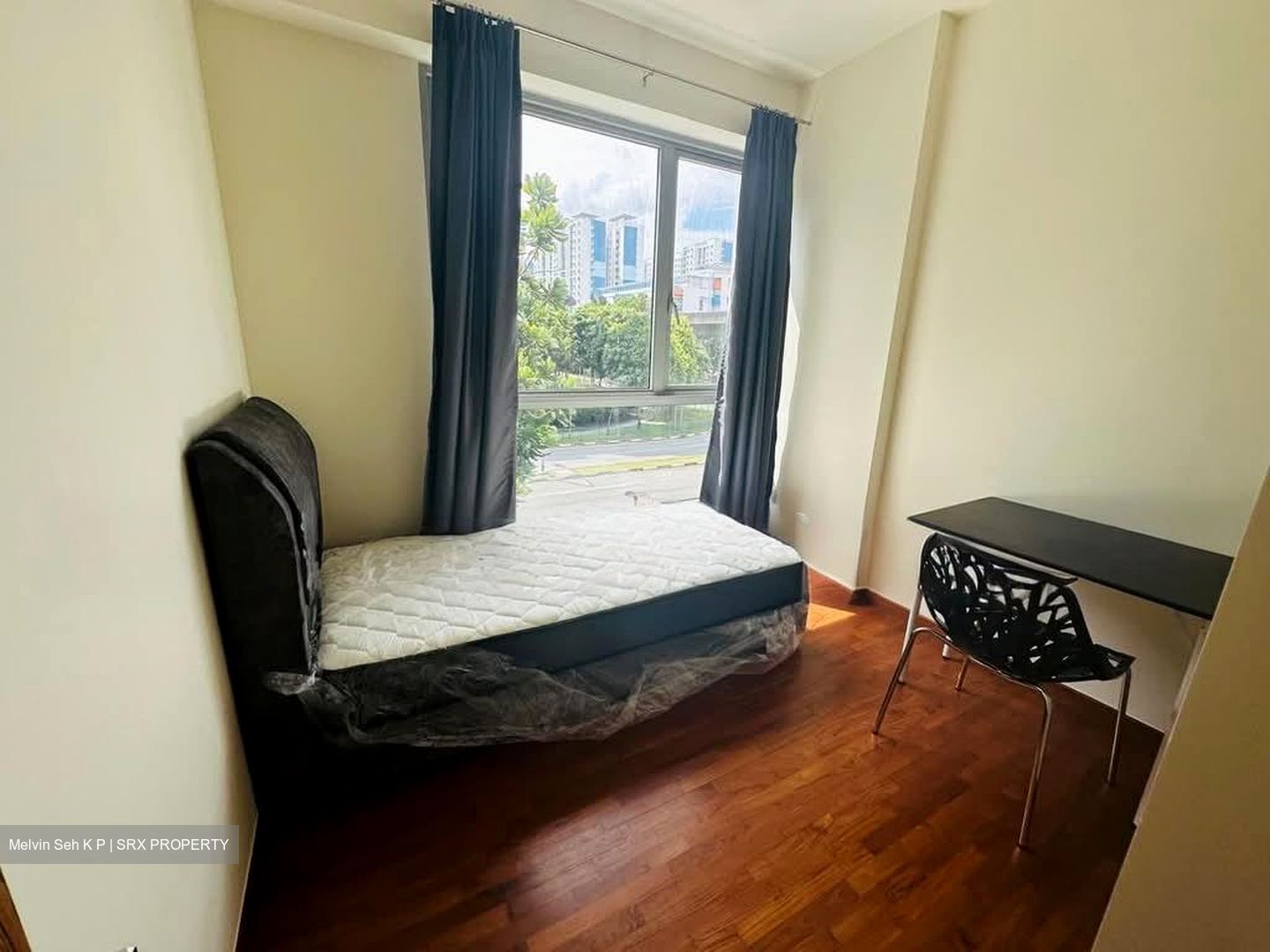 Flo Residence (D19), Condominium #528538251